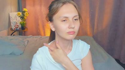 KelleeMath live cam on Cam4