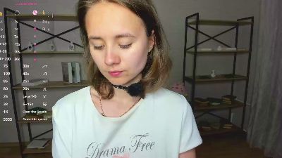 KelleeWitschi live cam on Cam4
