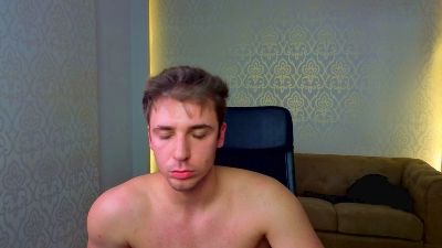 KellenWest live cam on Cam4