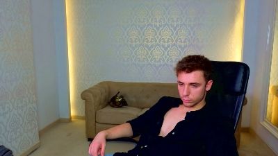 KellenWest live cam on Cam4