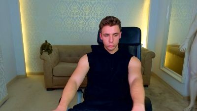 KellenWest live cam on Cam4
