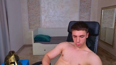 KellenWest live cam on Cam4