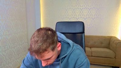 KellenWest live cam on Cam4