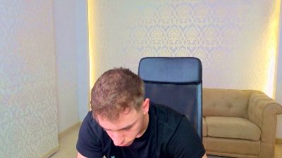 KellenWest live cam on Cam4