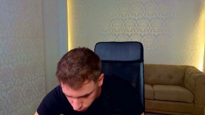 KellenWest live cam on Cam4