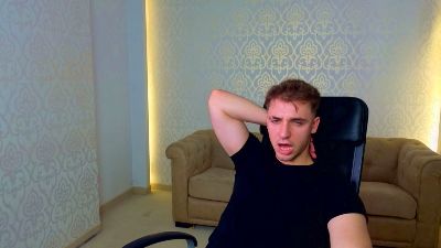 KellenWest live cam on Cam4
