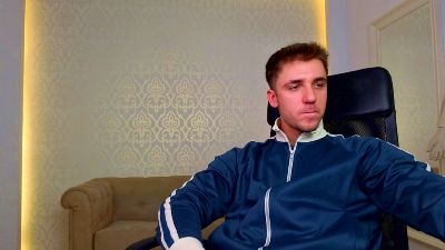 KellenWest live cam on Cam4