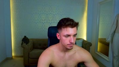 KellenWest live cam on Cam4