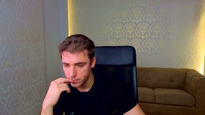 KellenWest live cam on Cam4