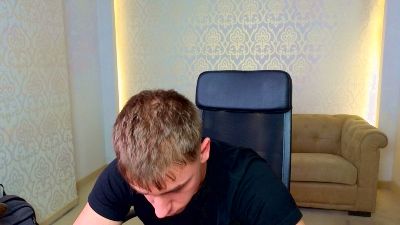 KellenWest live cam on Cam4