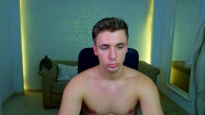 KellenWest live cam on Cam4
