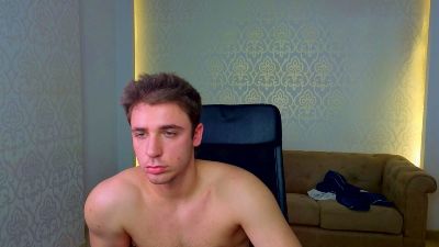 KellenWest live cam on Cam4