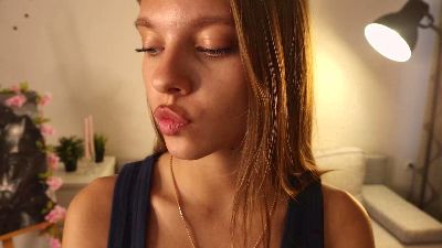 Kelly_Clark live cam on Cam4