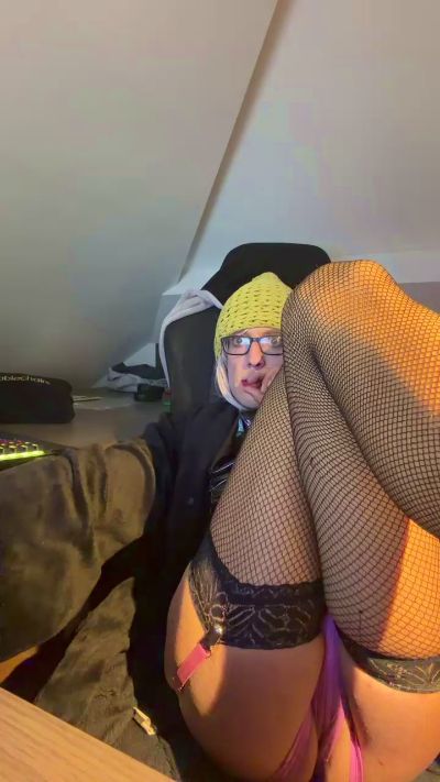 Kelly_trav live cam on Cam4