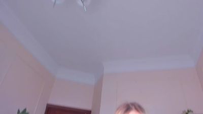 KellyeOrgovan live cam on Cam4