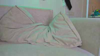 KellyeOrgovan live cam on Cam4