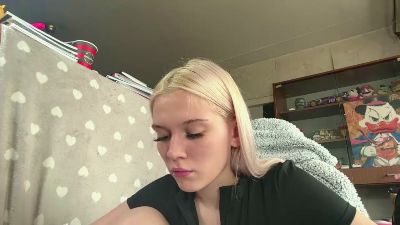 KelsiCopening live cam on Cam4