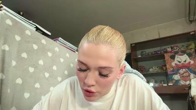 KelsiCopening live cam on Cam4
