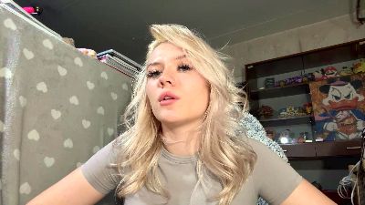 KelsiCopening live cam on Cam4