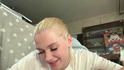 KelsiCopening live cam on Cam4