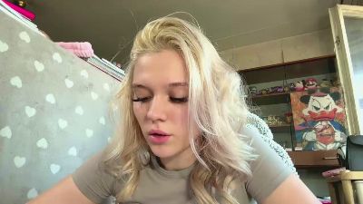 KelsiCopening live cam on Cam4