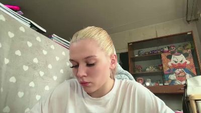 KelsiCopening live cam on Cam4