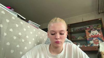 KelsiCopening live cam on Cam4