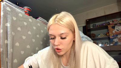 KelsiCopening live cam on Cam4