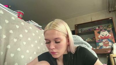KelsiCopening live cam on Cam4
