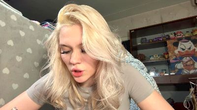 KelsiCopening live cam on Cam4