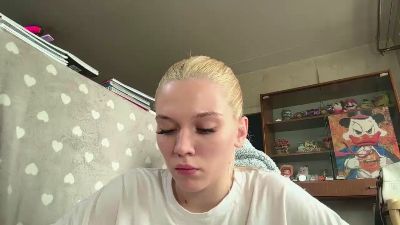 KelsiCopening live cam on Cam4