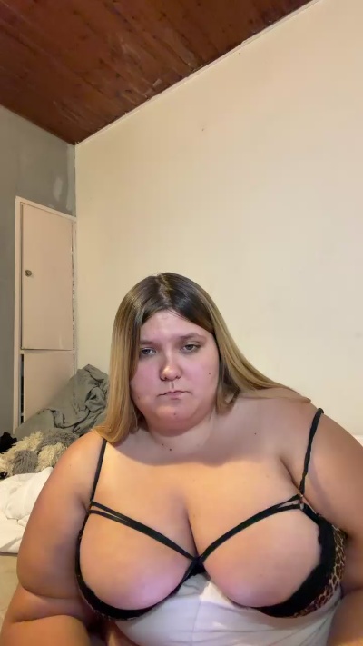 Kelw87 live cam on Cam4