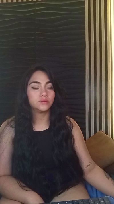 Kendrarouxx live cam on Cam4