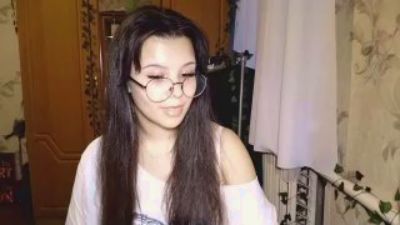 KenishaKudzma live cam on Cam4