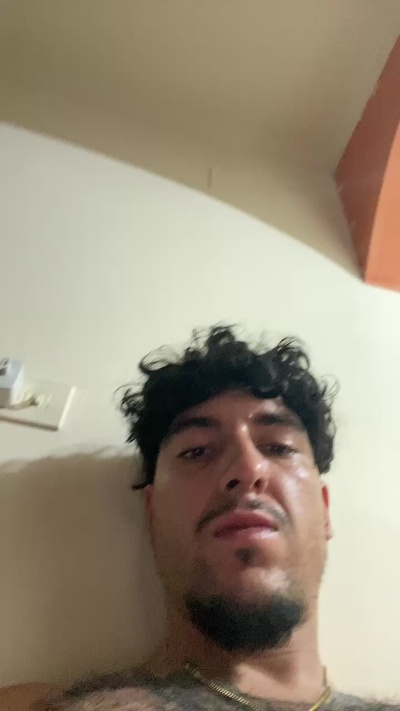 Profile and Statistics for Kennybell420 on Cam4