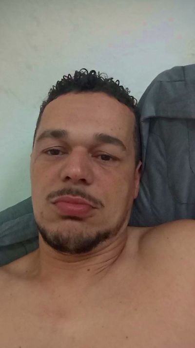 Kennygaucho1 live cam on Cam4