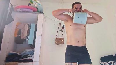 Kennygaucho1 live cam on Cam4