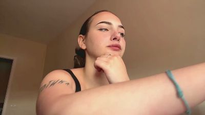 KerrieNielson live cam on UnifiedCams