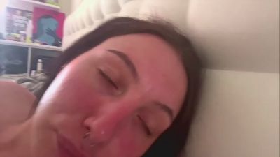 KerrieNielson live cam on Cam4