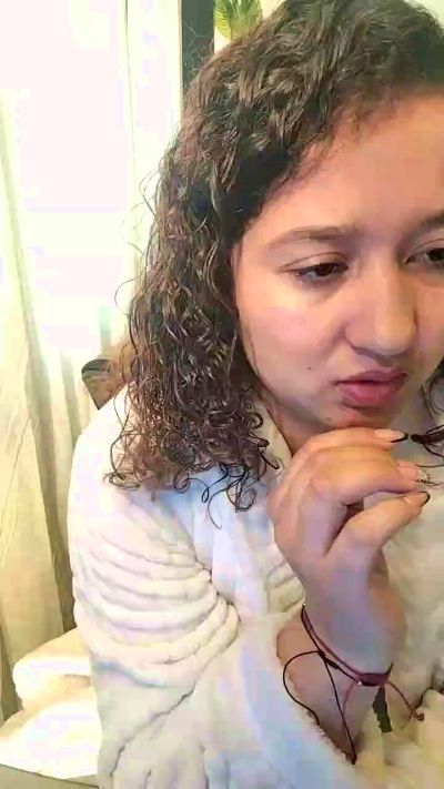 Kerry_jacksonn live cam on Cam4