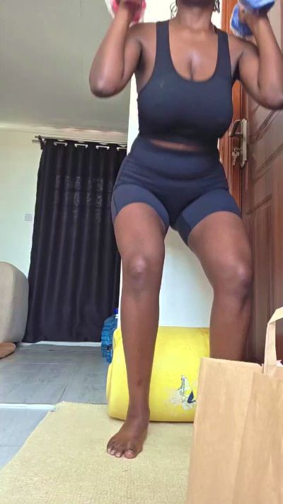 Kerrya live cam on Cam4