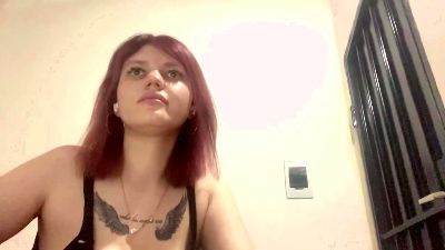 KeshaMagliocco live cam on Cam4