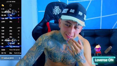 Kevin_Sanchez live cam on Cam4