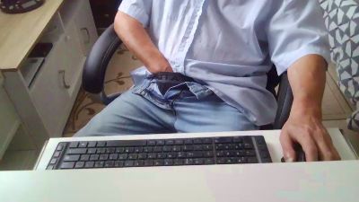 Kevinareux60 live cam on Cam4