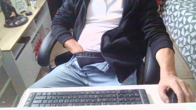 Kevinareux60 live cam on Cam4