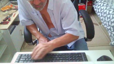 Kevinareux60 live cam on Cam4