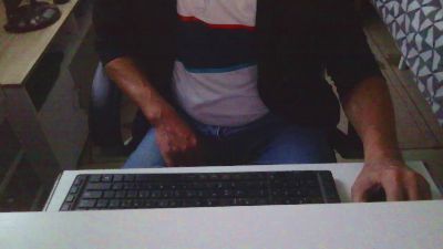 Kevinareux60 live cam on Cam4