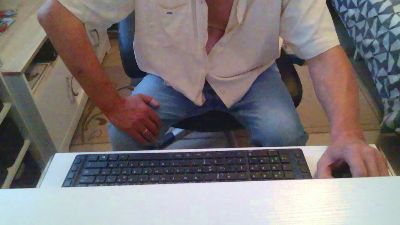 Kevinareux60 live cam on Cam4