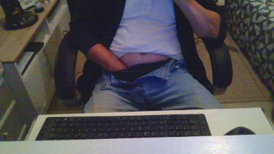 Kevinareux60 live cam on Cam4
