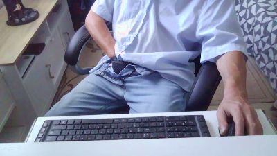 Kevinareux60 live cam on Cam4